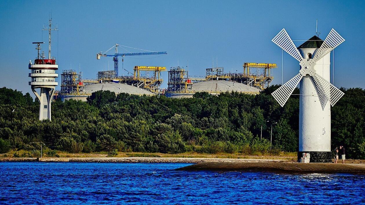 Budowa terminalu LNG w Świnoujściu dobiega końca. "Polska nie dopłaci ani złotówki"